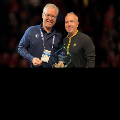 Dr. Worrel Receiving the 2023 NBA Team Physician of the Year